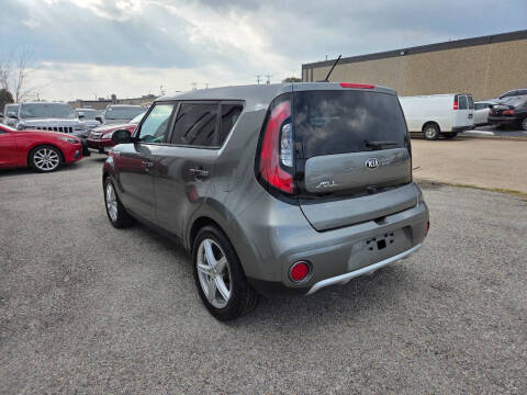 2017 Kia Soul +