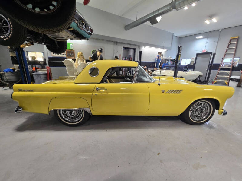 1955 Ford Thunderbird