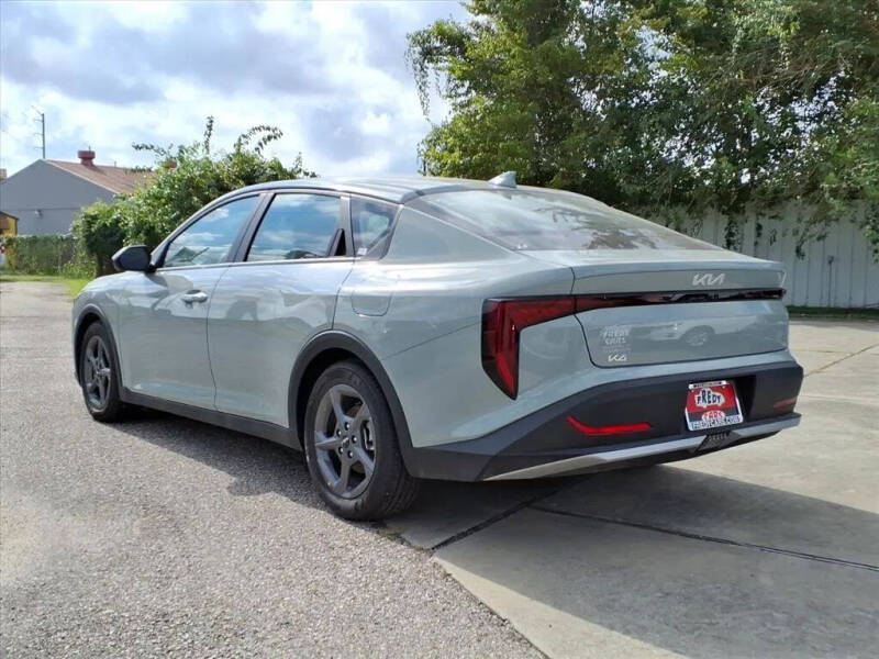2025 Kia K4