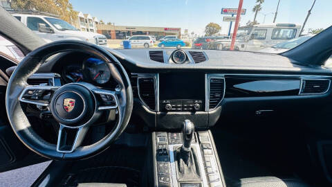 2018 Porsche Macan S