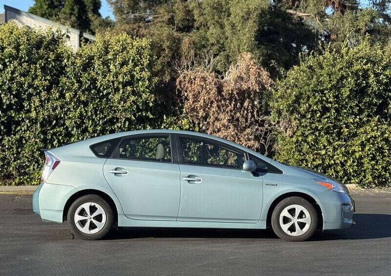 2015 Toyota Prius Three