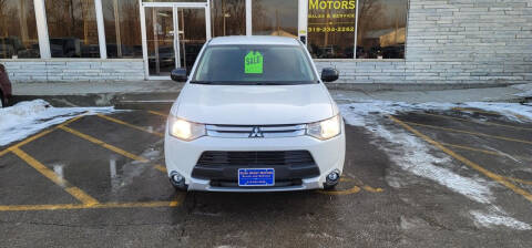 2015 Mitsubishi Outlander for sale at Eurosport Motors in Evansdale IA