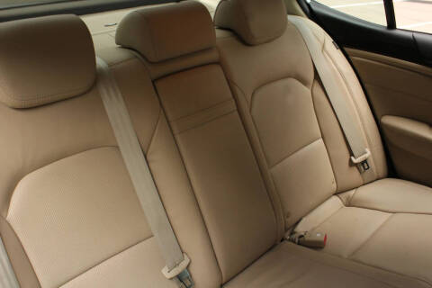 2014 Kia Cadenza Premium