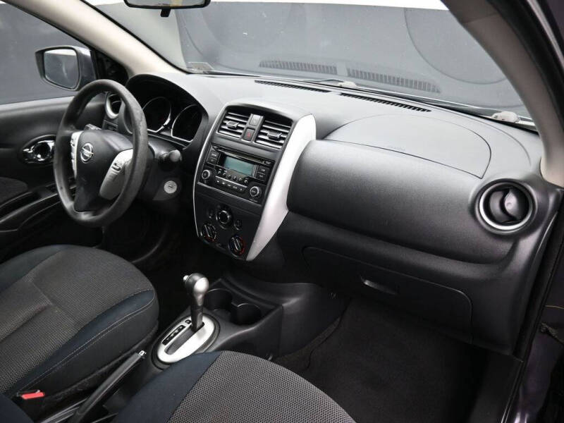 2015 Nissan Versa 1.6 SV