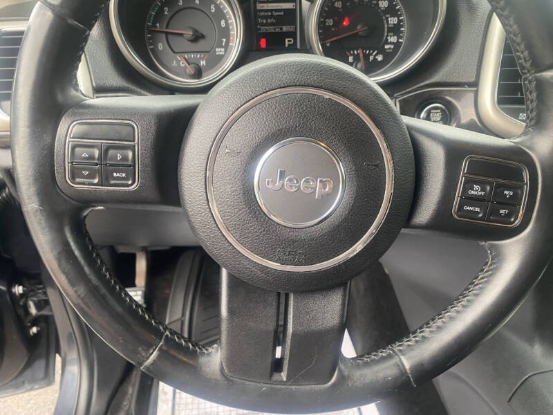2013 Jeep Grand Cherokee Laredo