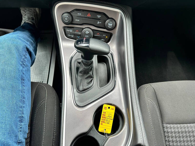 2020 Dodge Challenger SXT