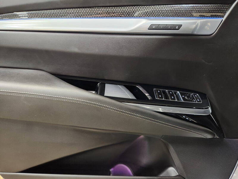 2025 Cadillac Escalade-V