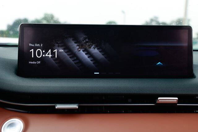 2022 Genesis GV70 2.5T Standard