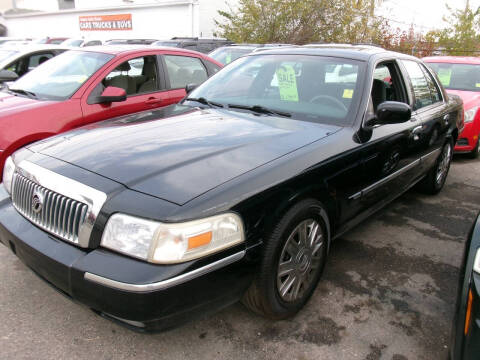 2008 Mercury Grand Marquis for sale at Aspen Auto Sales in Wayne MI