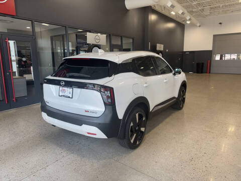 2025 Nissan Kicks SR