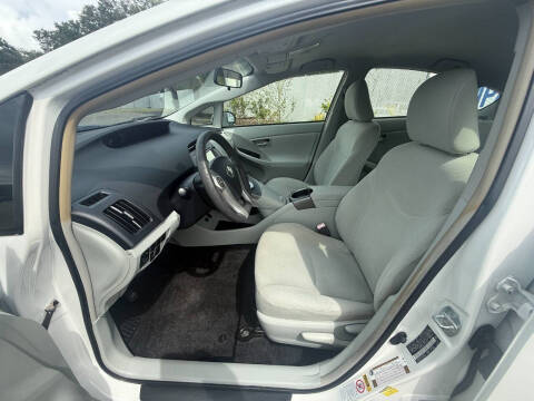 2012 Toyota Prius Two