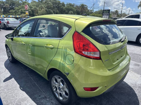 2011 Ford Fiesta SES