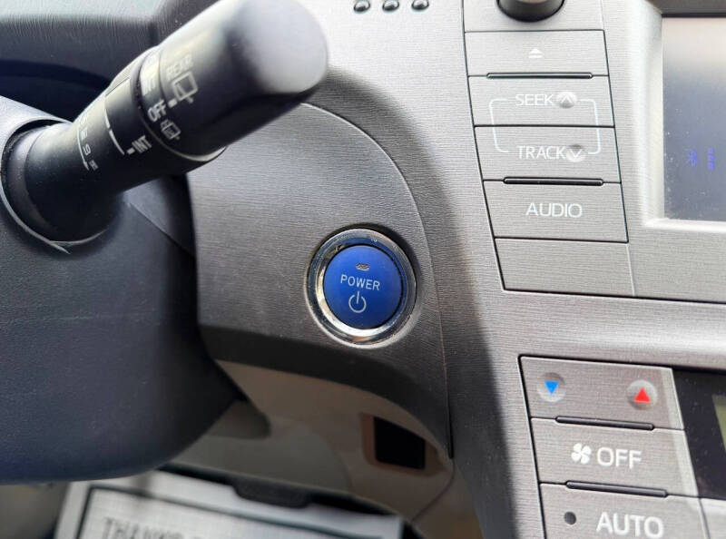 2012 Toyota Prius Two
