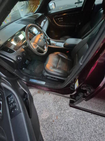 2018 Ford Taurus Limited