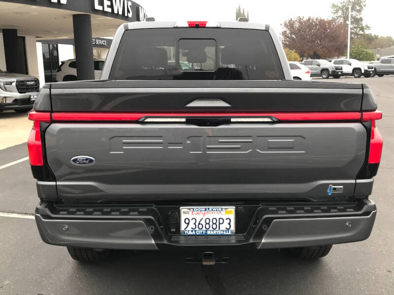 2022 Ford F-150 Lightning Lariat