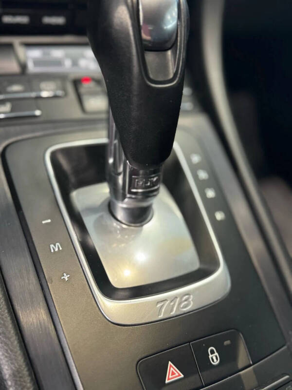 2018 Porsche 718 Cayman