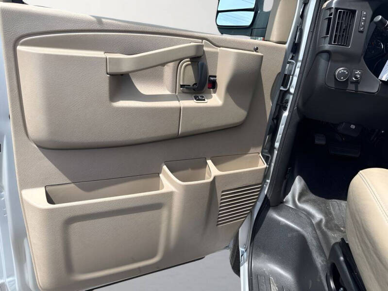 2026 Chevrolet Express 2500