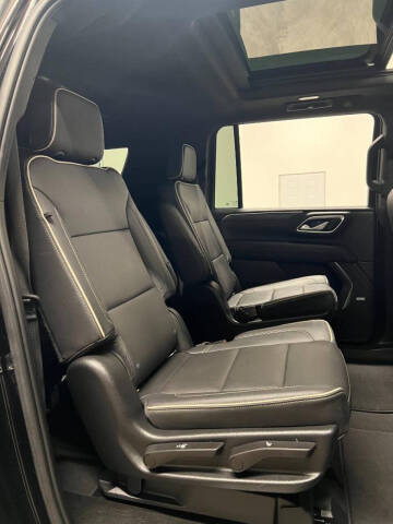 2022 GMC Yukon XL SLT