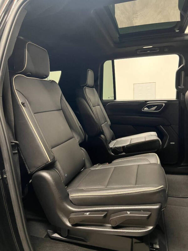 2022 GMC Yukon XL SLT