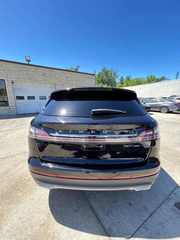 2019 Lincoln Nautilus Select