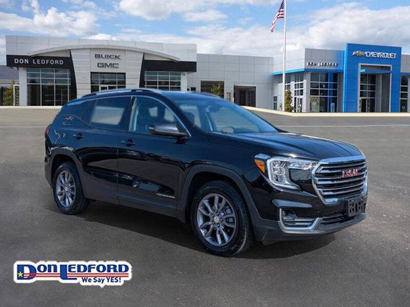 2023 GMC Terrain SLT
