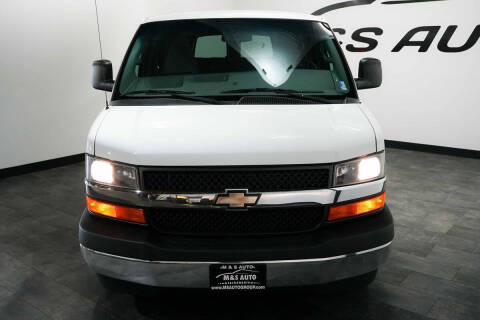 2017 Chevrolet Express LT 3500