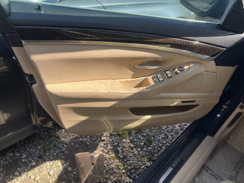 2011 BMW 5 Series 535i