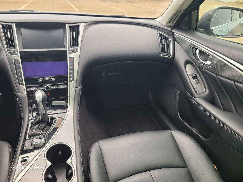 2015 Infiniti Q50 Premium