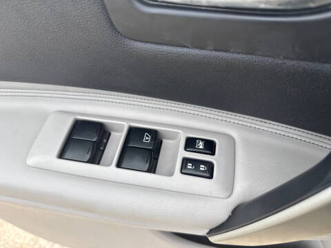 2012 Nissan Rogue SV w/SL Package