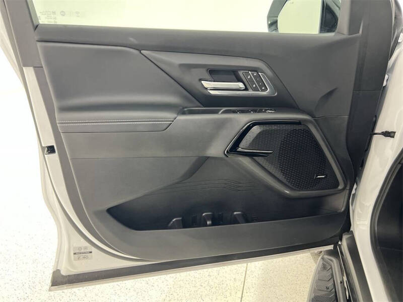 2025 Chevrolet Silverado EV LT