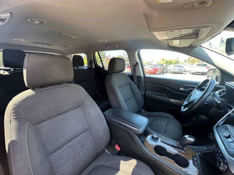 2017 GMC Acadia SLE-2