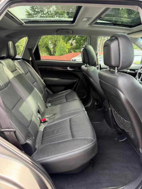 2012 Kia Sorento SX