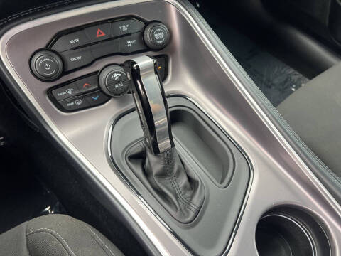 2021 Dodge Challenger SXT