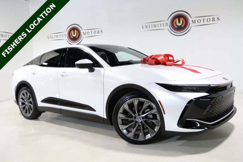 2024 Toyota Crown Limited's photo