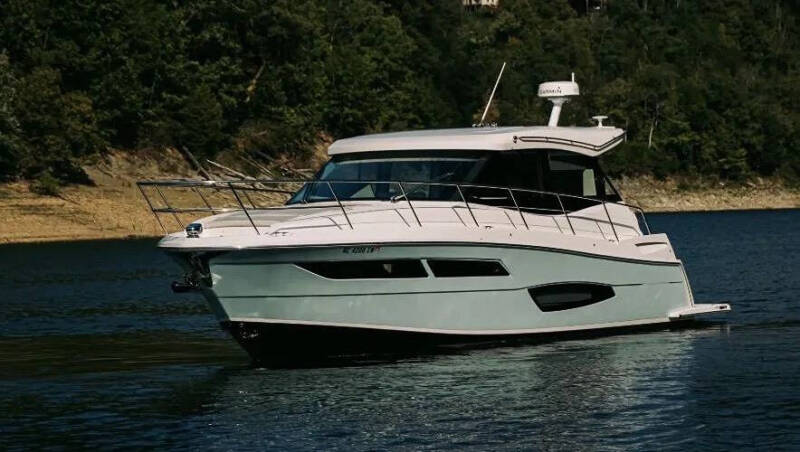 2021 Regal 38 GRANDE COUPE