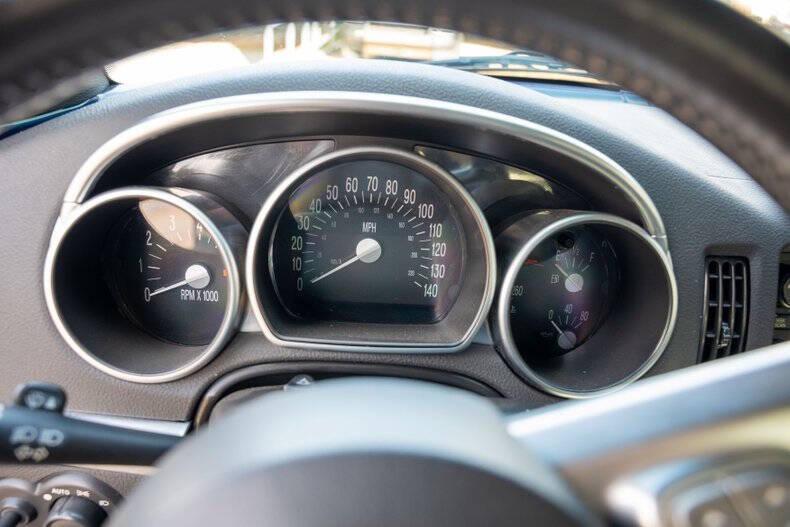 2005 Chevrolet SSR LS