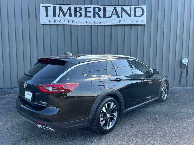 2019 Buick Regal TourX Essence