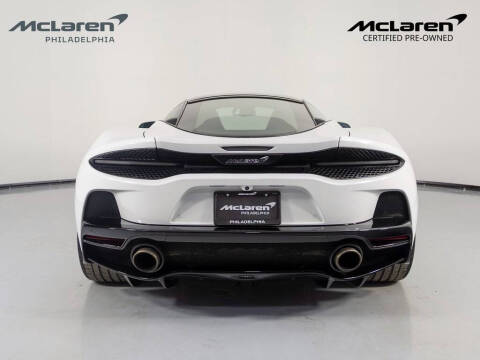 2022 McLaren GT