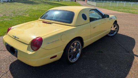 2002 Ford Thunderbird