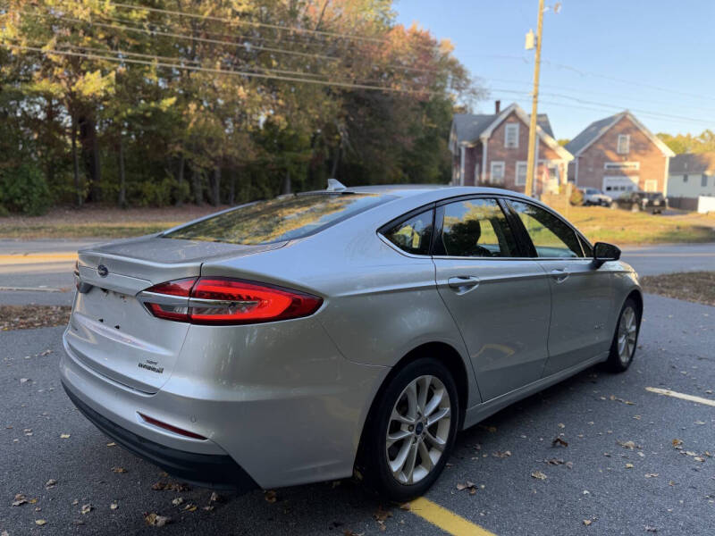 2019 Ford Fusion Hybrid SE