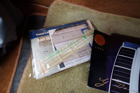 1986 Mercedes-Benz 560-Class 560 SL