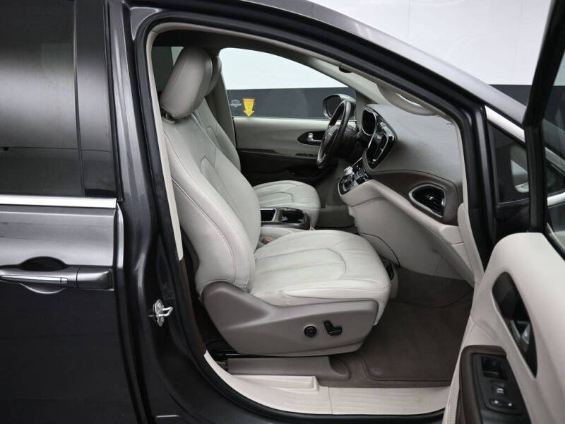 2021 Chrysler Pacifica Hybrid Touring L