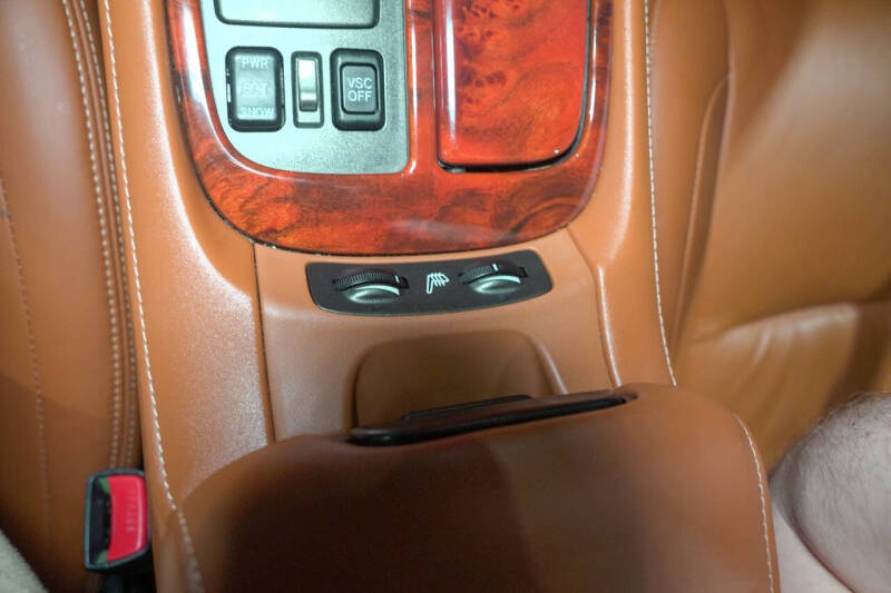 2004 Lexus SC 430
