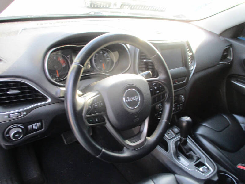 2019 Jeep Cherokee Latitude Plus