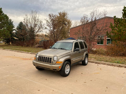 2005 Jeep Liberty for sale at QUEST MOTORS in Englewood CO