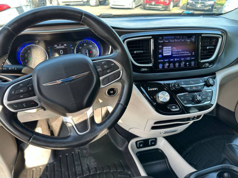 2017 Chrysler Pacifica