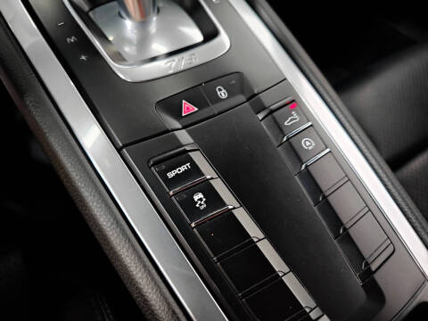 2017 Porsche 718 Cayman