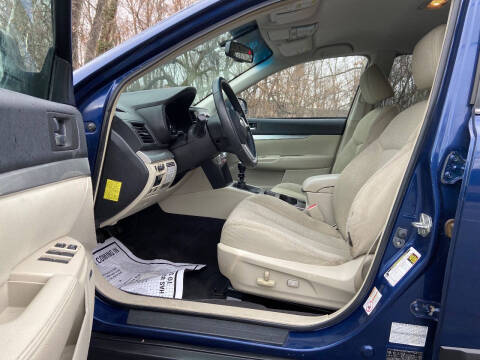 2010 Subaru Outback 2.5i Premium