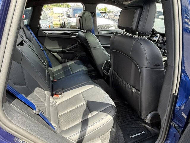 2025 Porsche Macan