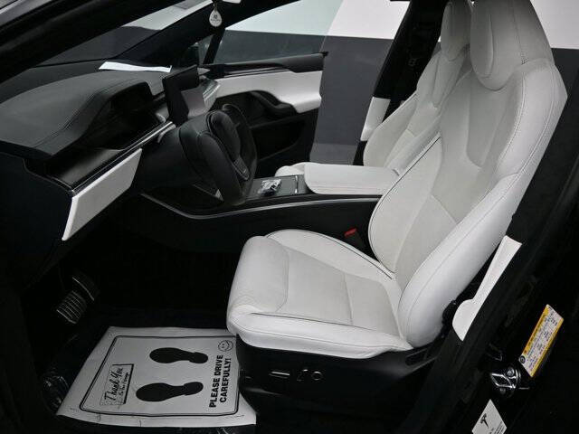 2022 Tesla Model X Plaid